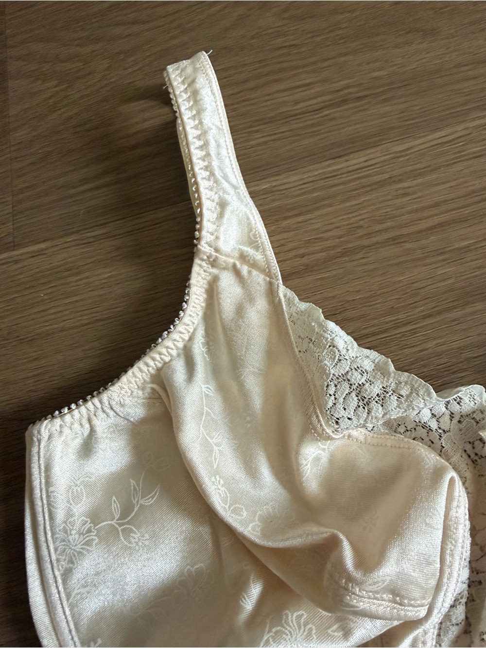 Playtex Ivory Lace Underwire Bra - Picture 3 of 7